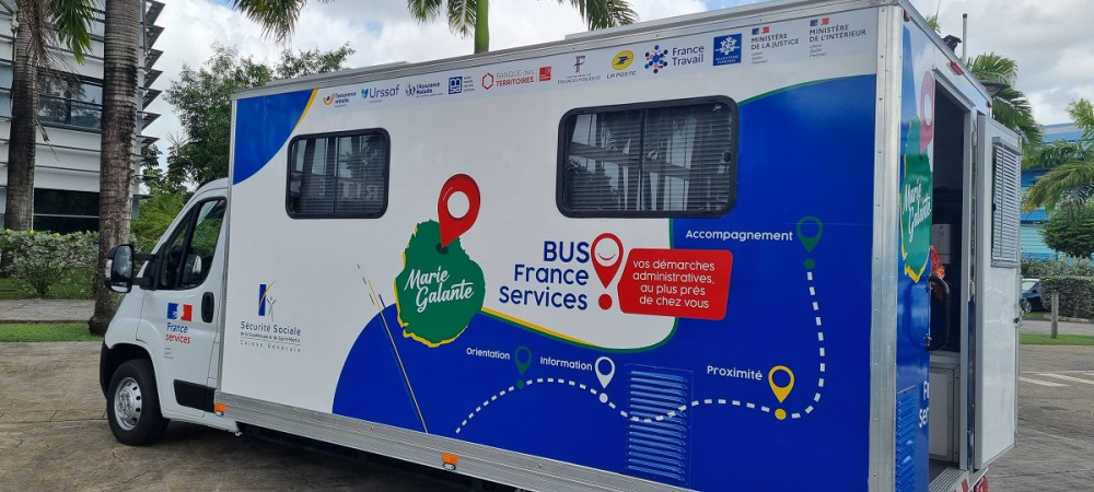 BUS France Services18